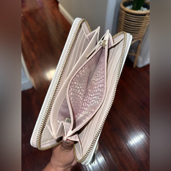 Kate Spade Wallet - Picture 5 of 16